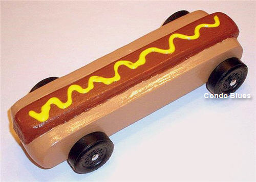 Condo Blues: Hot Dog Pinewood Derby Car